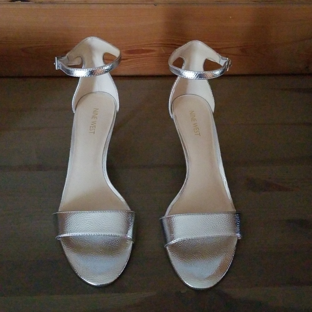Nine West Leisa Size 9